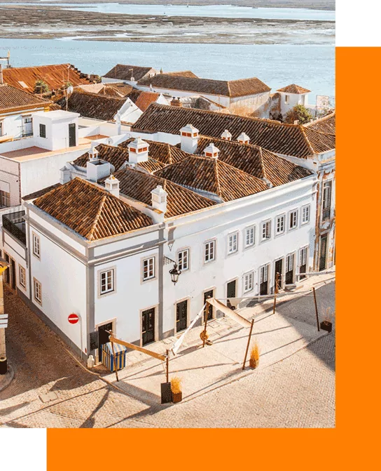 Vue aérienne de maisons traditionnelles portugaises Vue aérienne de maisons traditionnelles portugaises